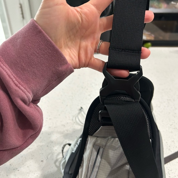 Osprey Tempest 6 Silver Belt Bag - Picture 8 of 8